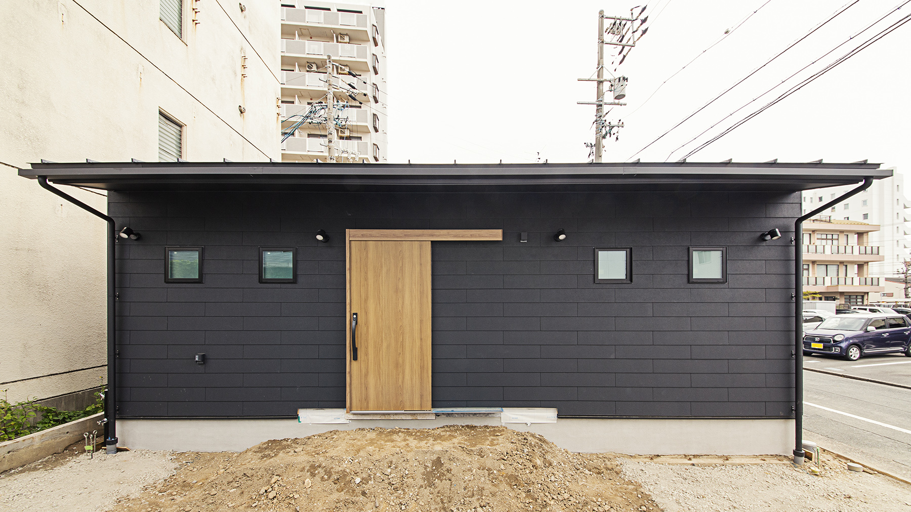 ロージーライフ＿SE構法の家完成見学会／海老塚2　ふたりの平屋、街中暮らし　　浜松市／SE構法／注文住宅／平屋／ふたり暮らし／夫婦ふたり／街中の家／狭小地／高性能住宅／大空間／大開口／高耐震／高気密高断熱／デザイン住宅／防犯性／プライバシー性／おしゃれ