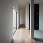 中央区小沢渡町 施工例07_玄関ホール 浜松注文住宅/浜松市注文住宅/浜松工務店/浜松市工務店/注文住宅/工務店/SE構法/高気密高断熱/高耐震/高性能/平屋/中庭/コの字の家/デザイン住宅/シンプル/施工例/おしゃれ