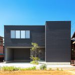 中央区神原町 施工例01＿外観　浜松／浜松市／注文住宅／工務店／住宅会社／SE構法／高性能住宅／高気密高断熱／高耐震／W断熱／耐震等級3／断熱等級6／デザイン住宅／おしゃれ／シンプル／モダン／スタイリッシュ／ガレージハウス／ホテルライク／2階リビング／浮遊階段／回遊動線／外構デザイン／外構工事／ドライガーデン／ロックガーデン／ボタニカルガーデン／